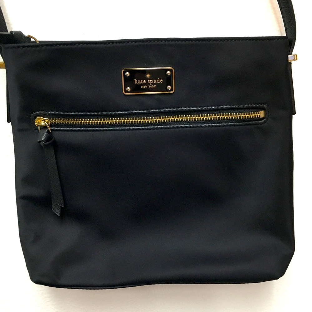 Kate Spade Medium Nylon Crossbody Handbag Black Gold Classic Preppy